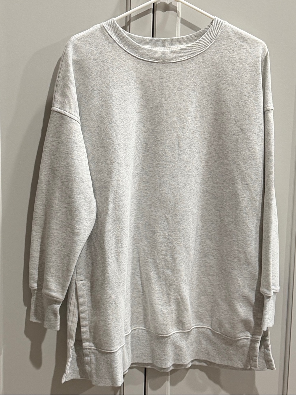 Old Navy Light Gray Women's Crewneck Sweatshirt with Side Slits